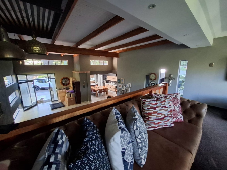 5 Bedroom Property for Sale in Protea Park North West